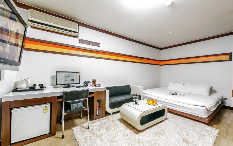 Mk Hotel Yeosu Esterno foto