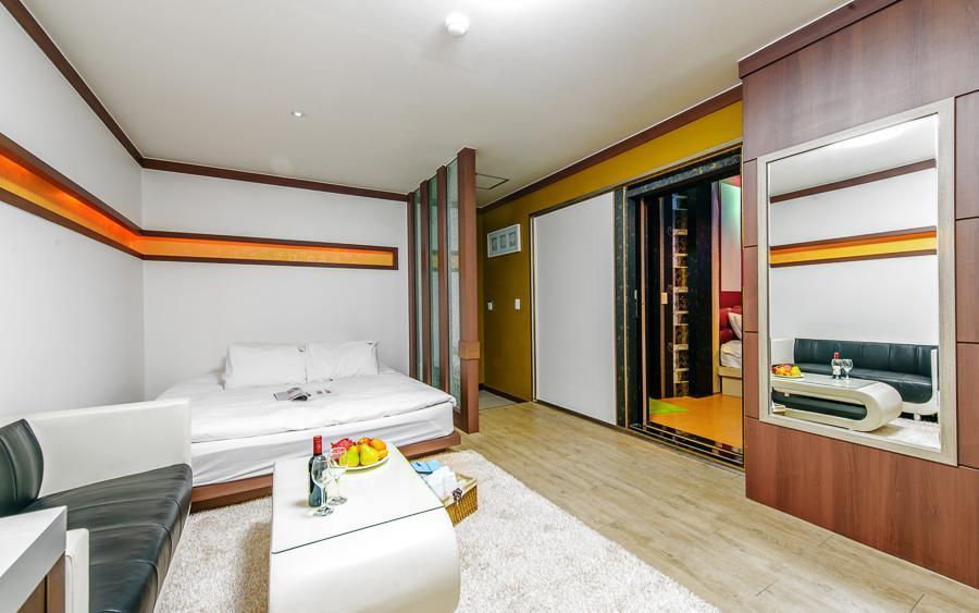 Mk Hotel Yeosu Esterno foto