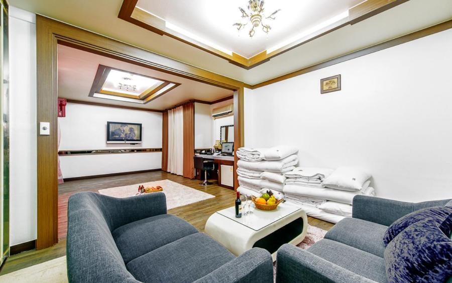 Mk Hotel Yeosu Esterno foto